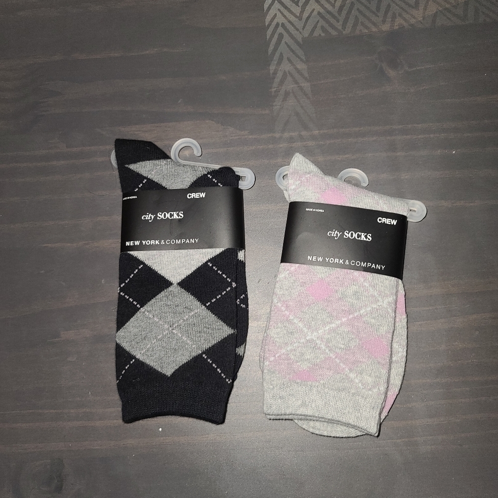New York and Company Crew Dress Socks (2 Pairs)